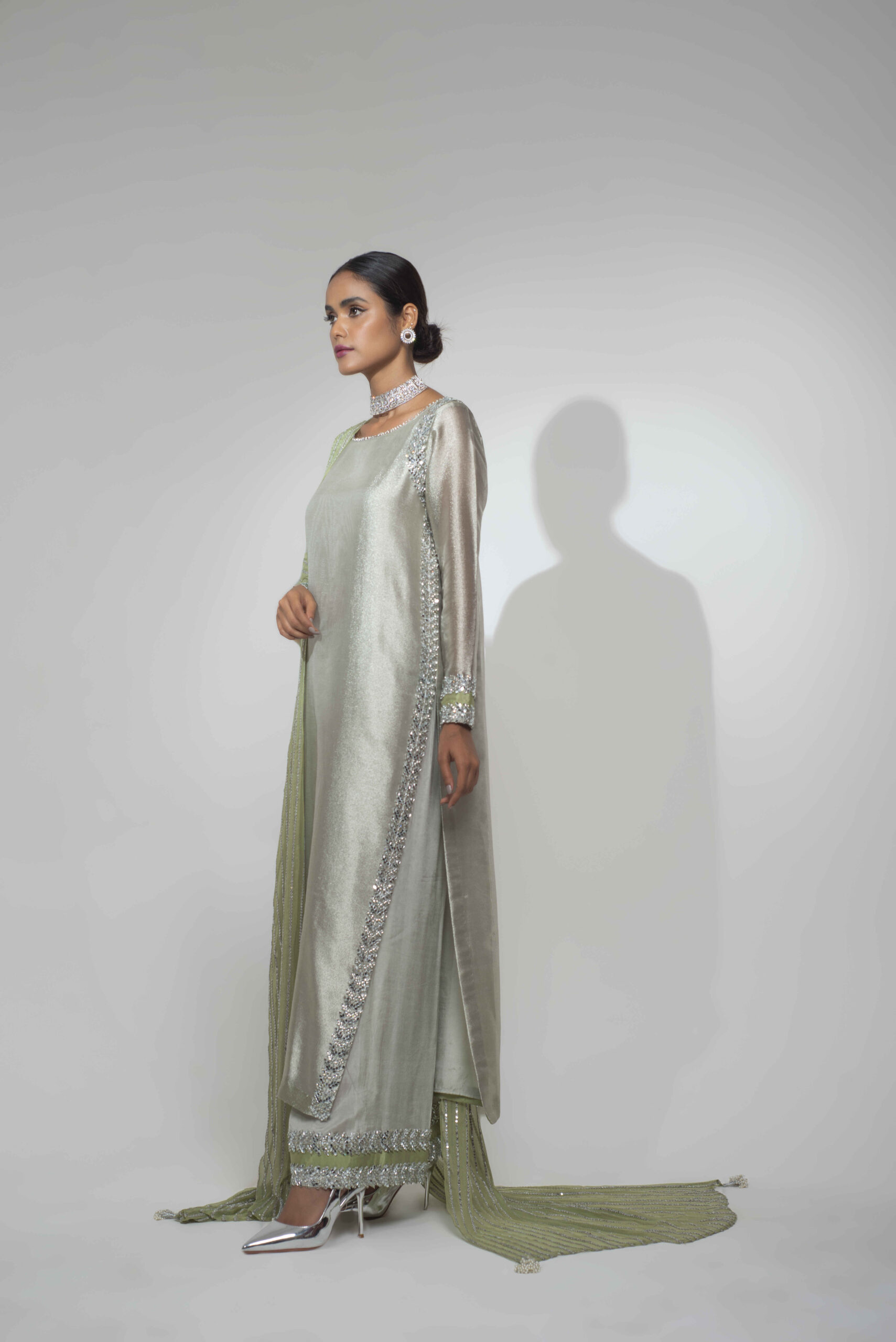Alternative view of Shrenz Silver Formal Collection Indian Masoori Replica