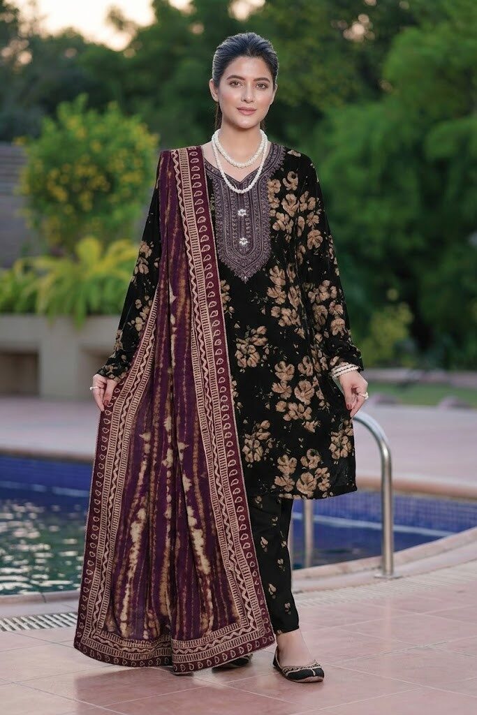 Aneela's Black Luxury Printed Lawn Collection Replica