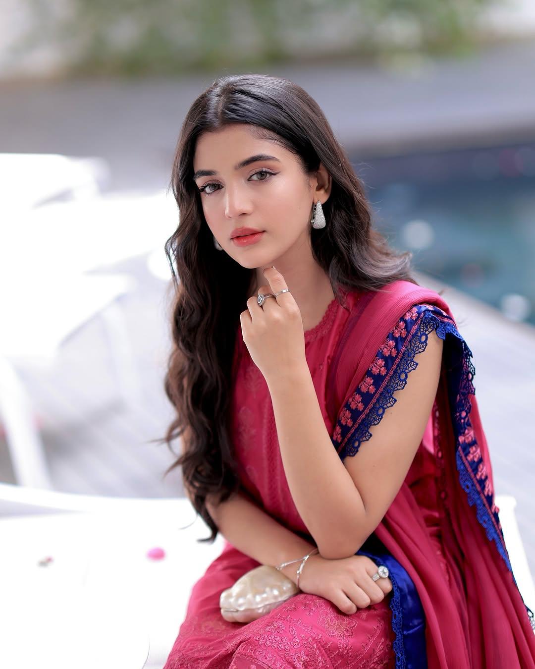 Alternative view of Republic Shocking Luxury Lawn Collection Replica