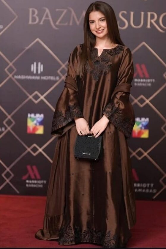 Kaida Mehendi Korean Silk Collection Replica