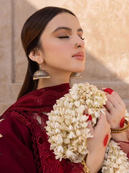 Alternative view of Parishay Red Luxury Lawn Collection Replica