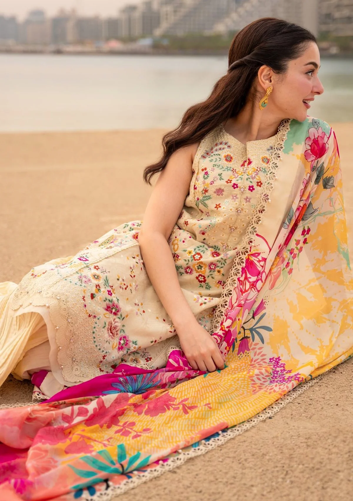 Alternative view of Faiza saqlain Skin Luxury Lawn Collection Replica