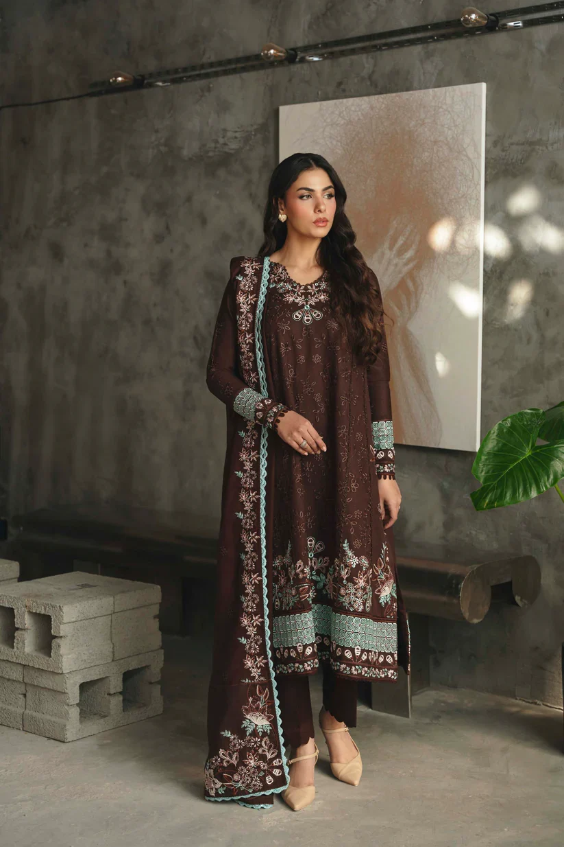Karandi Brwn Luxury Lawn Collection Replica