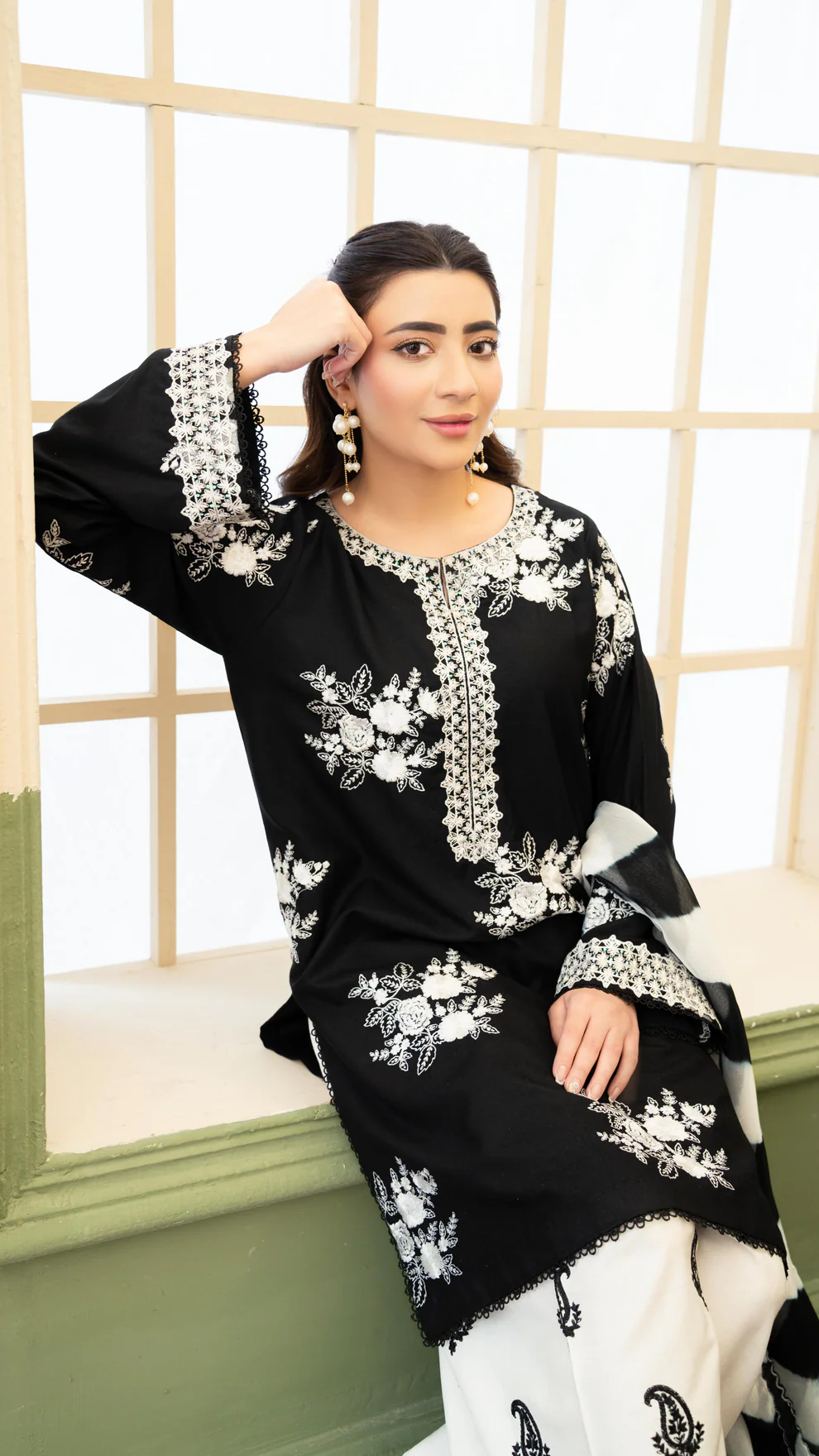 Alternative view of Zara Shahjahan Black Digital Printed Lawn Collection Replica