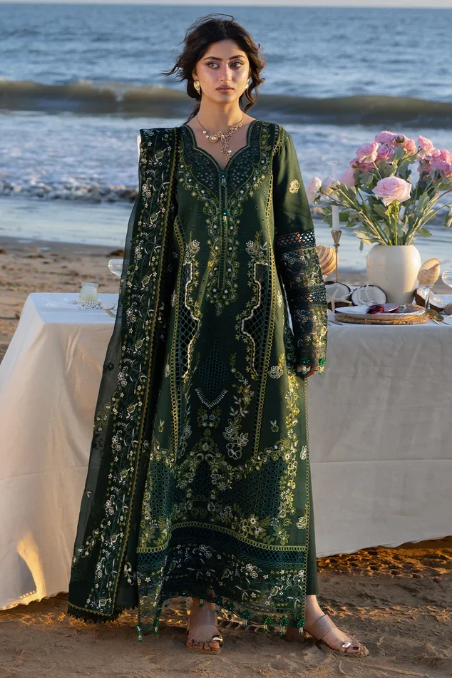 Mahnur Green Luxury Lawn Collection Replica