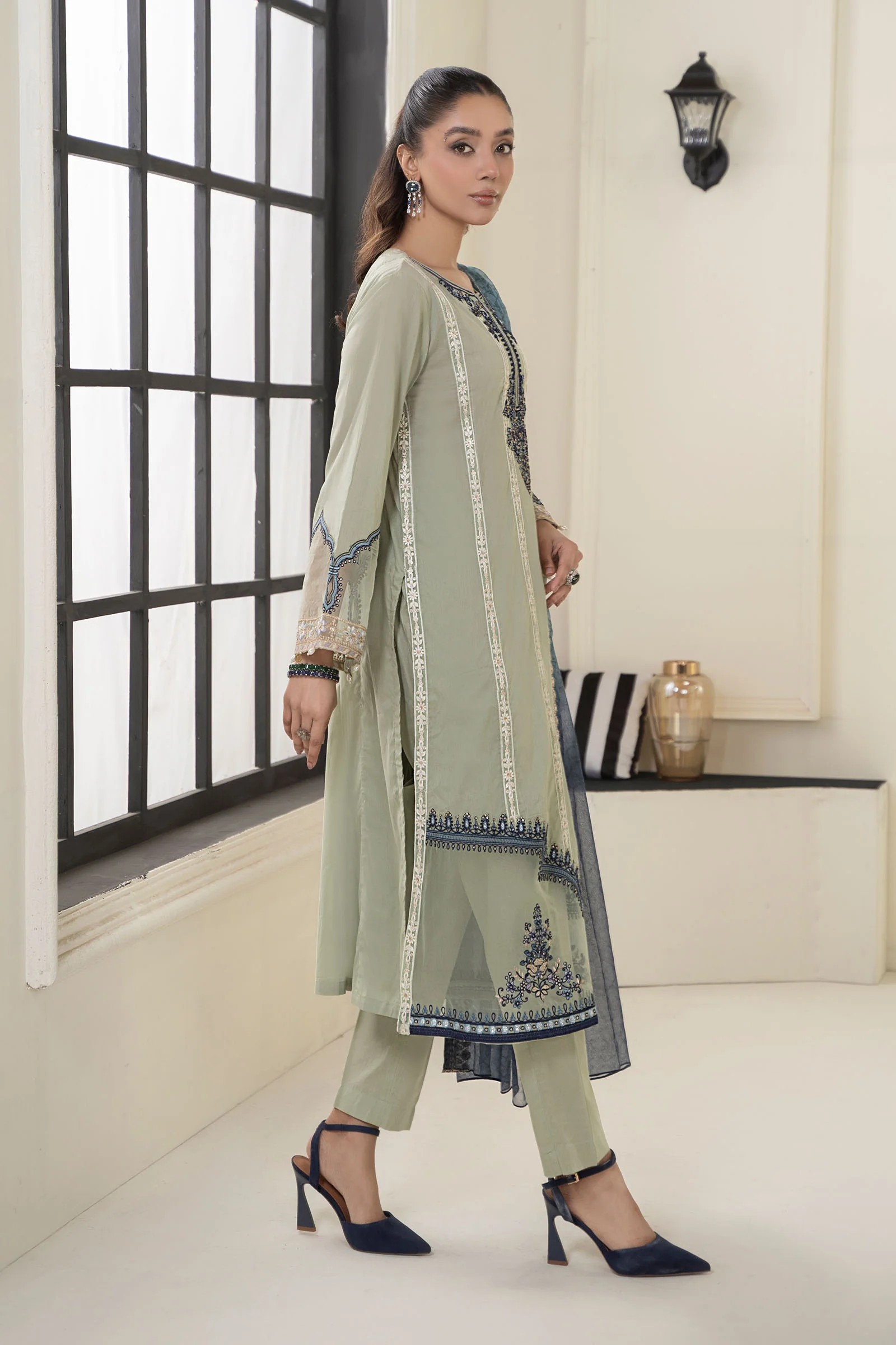 Alternative view of Maria B Pistachio Luxury Lawn Collection replica