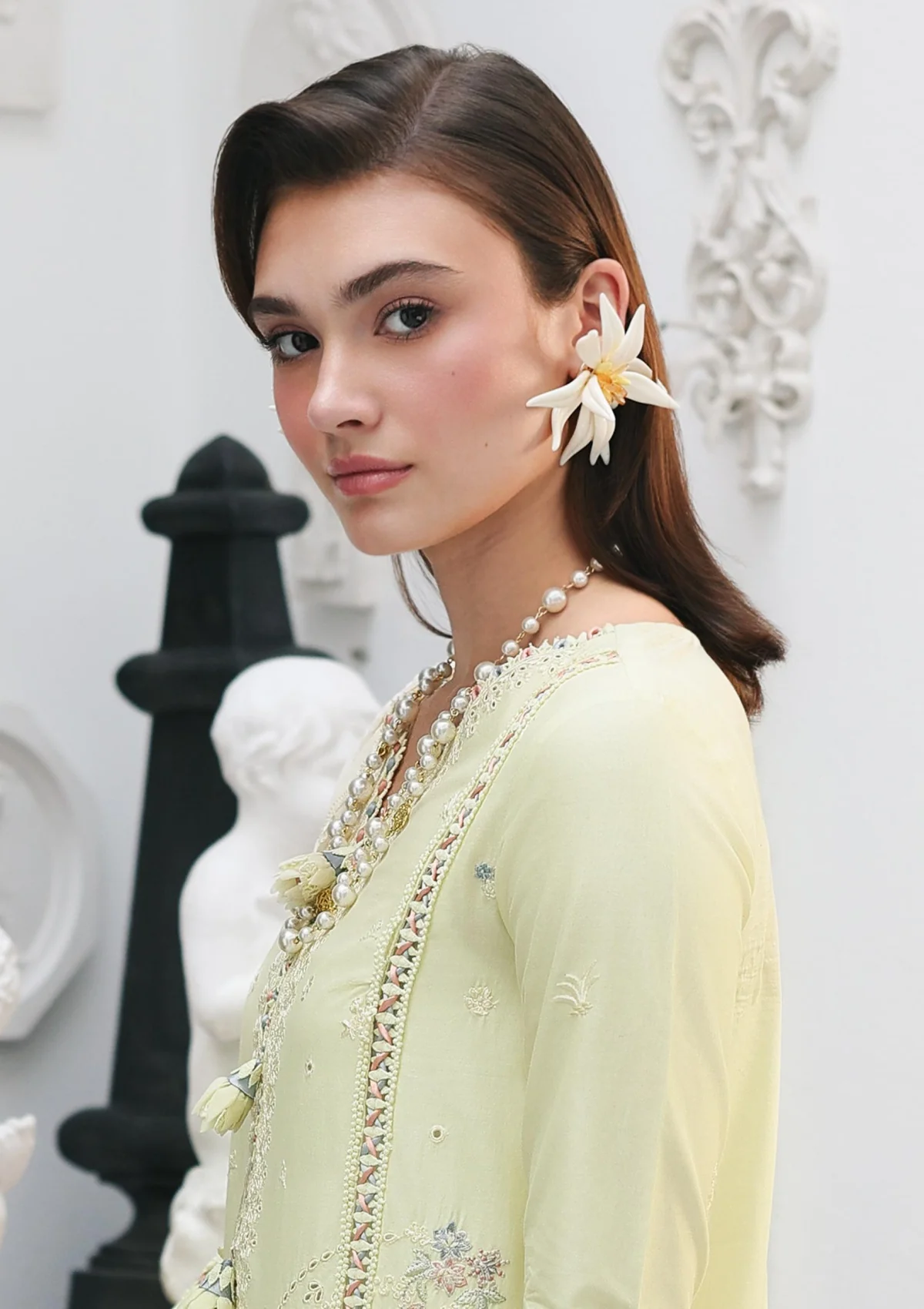 Qalamkar Yellow Luxury Lawn Collection Replica - Image 3