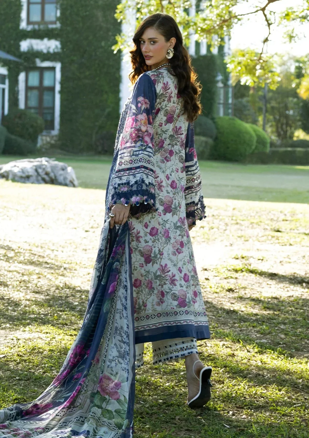 Alternative view of Elaf Blue Luxury Lawn Collection replica