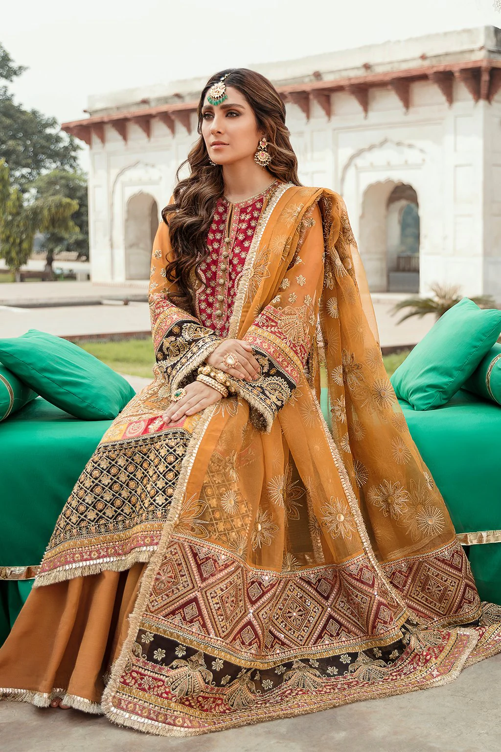 Gisele Shagun Yellow Soft Net Formal Collection Replica - Image 3