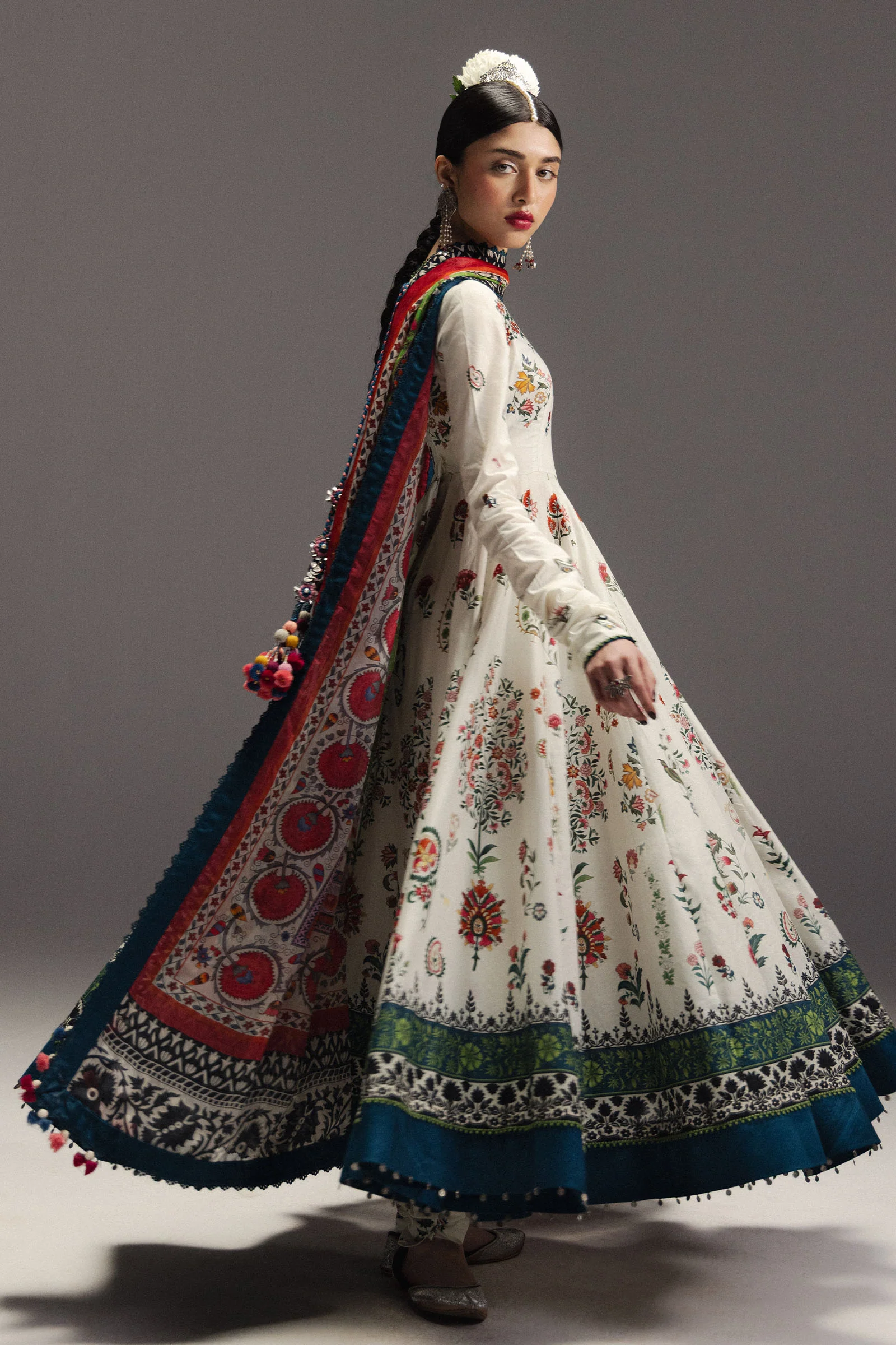 Zara Shahjahan White Silk Collection Replica - Image 3