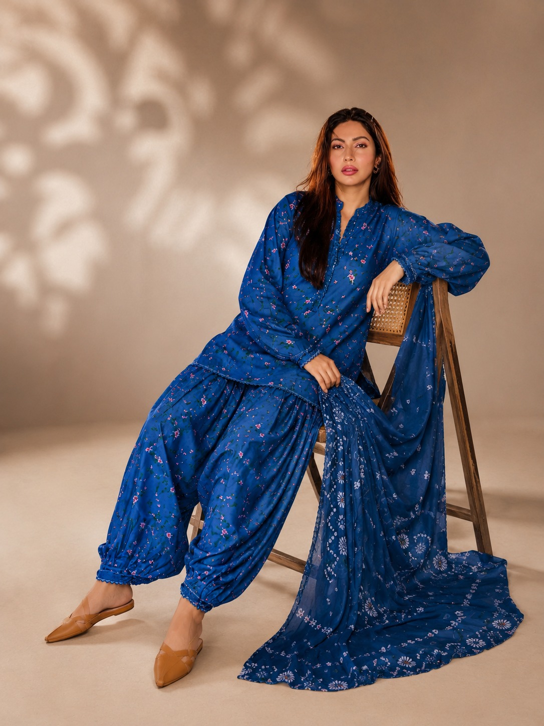 Shrenz 3 Piece Stitched Swiss Lawn Pret Collection - Image 3