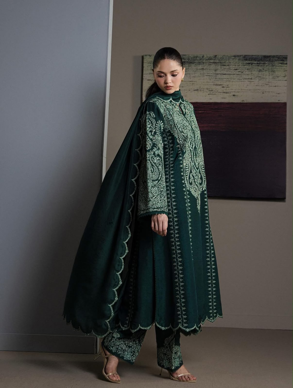 Zara Shahjahan Bottle Green Luxury Lawn Collection Replica - Image 3