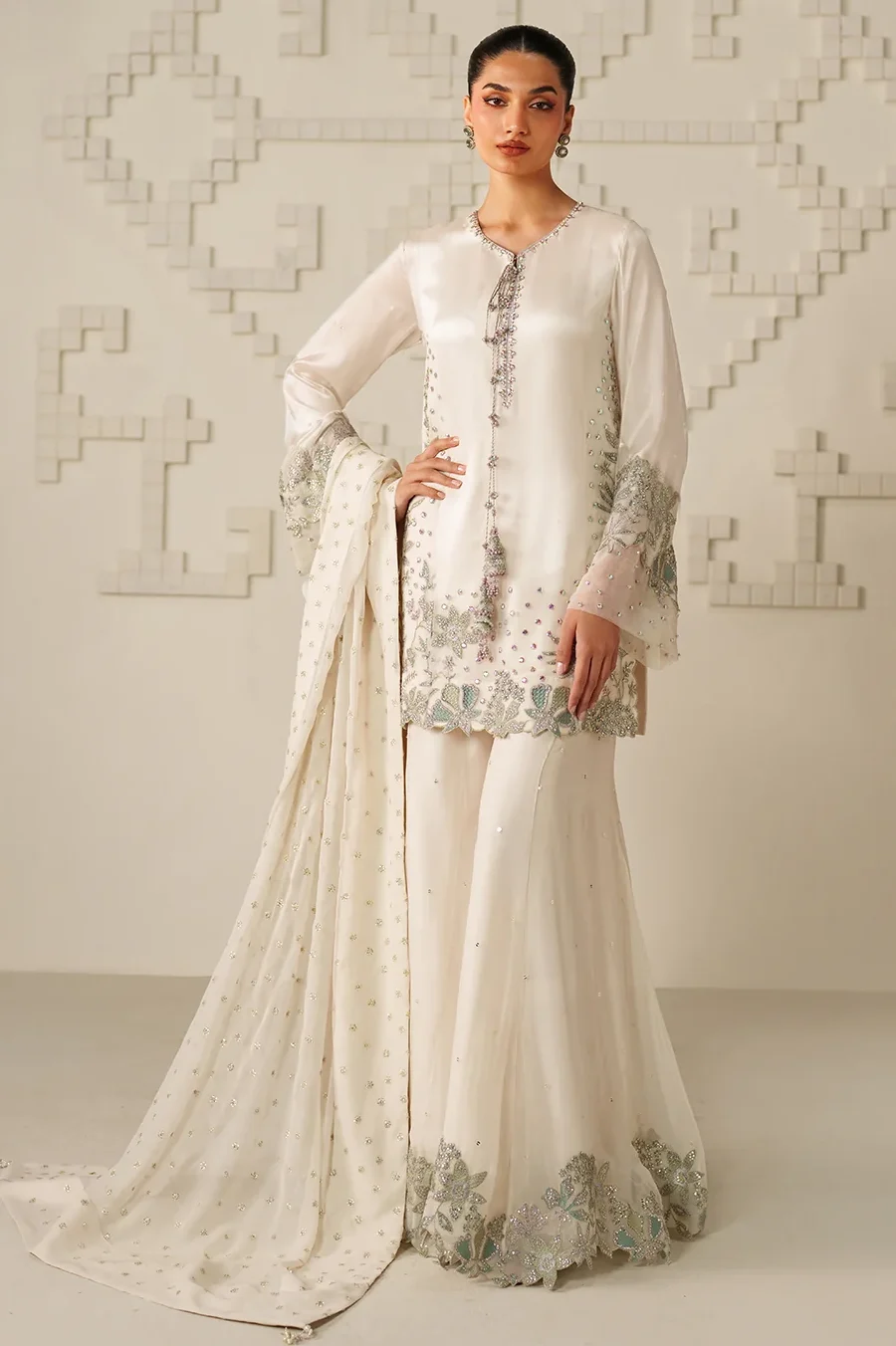 Iznik White Chiffon Formal Collection Replica