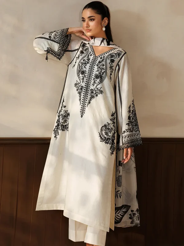 Baroque White Winter Collection Dhanak Replica