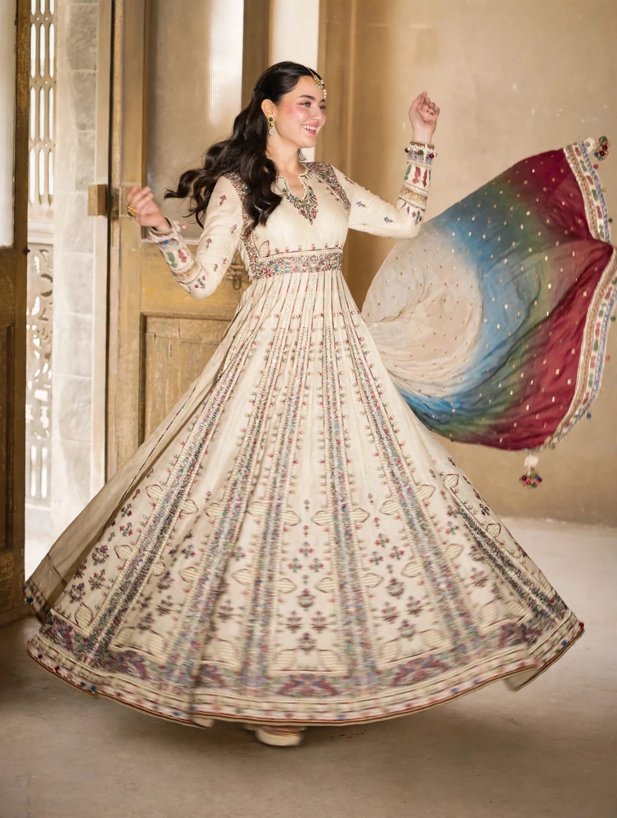 Jazmin Off White Chiffon Bridal Collection Replica - Image 2