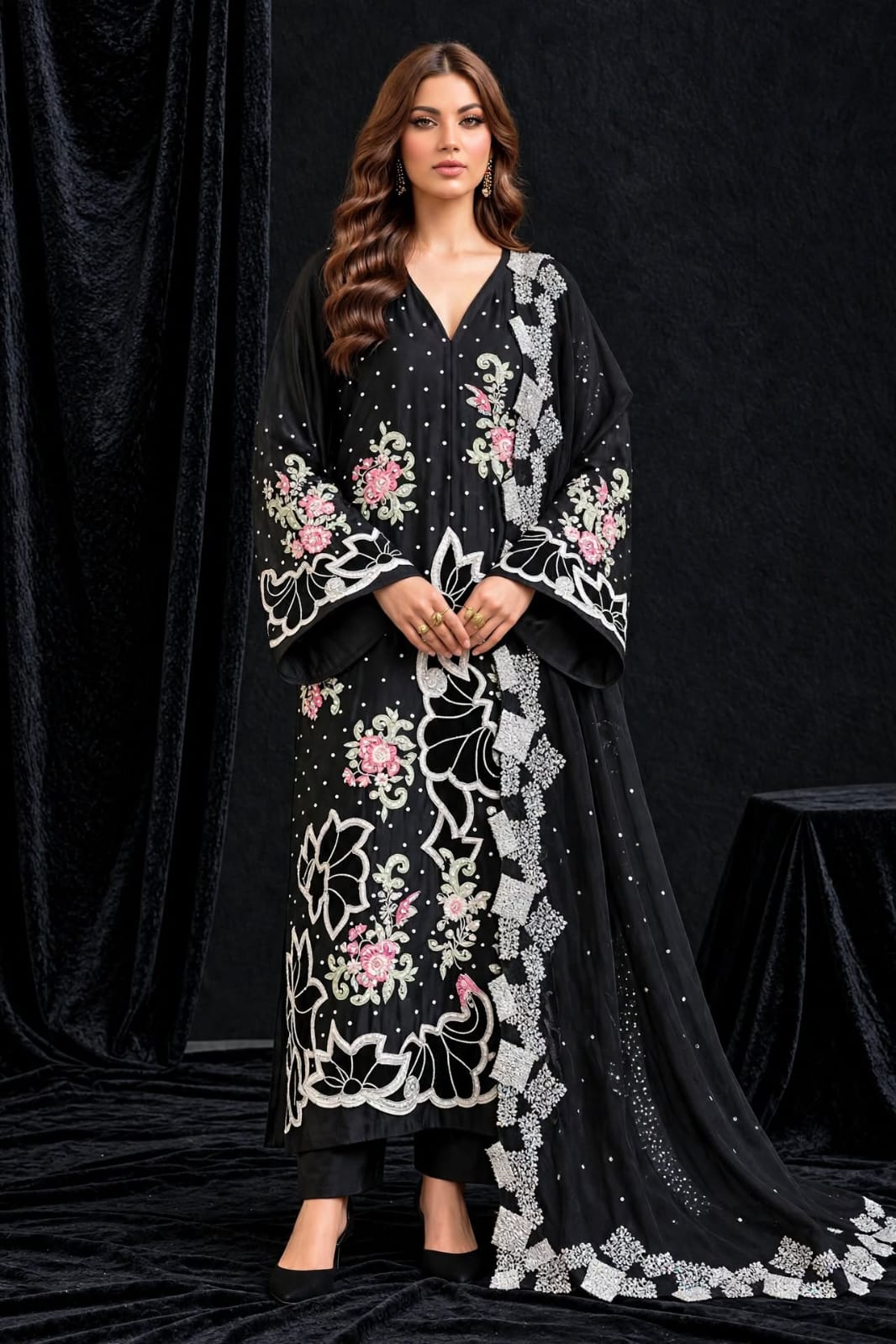 Shrenz Black Silk Formal Kaftan Collection Replica - Image 5