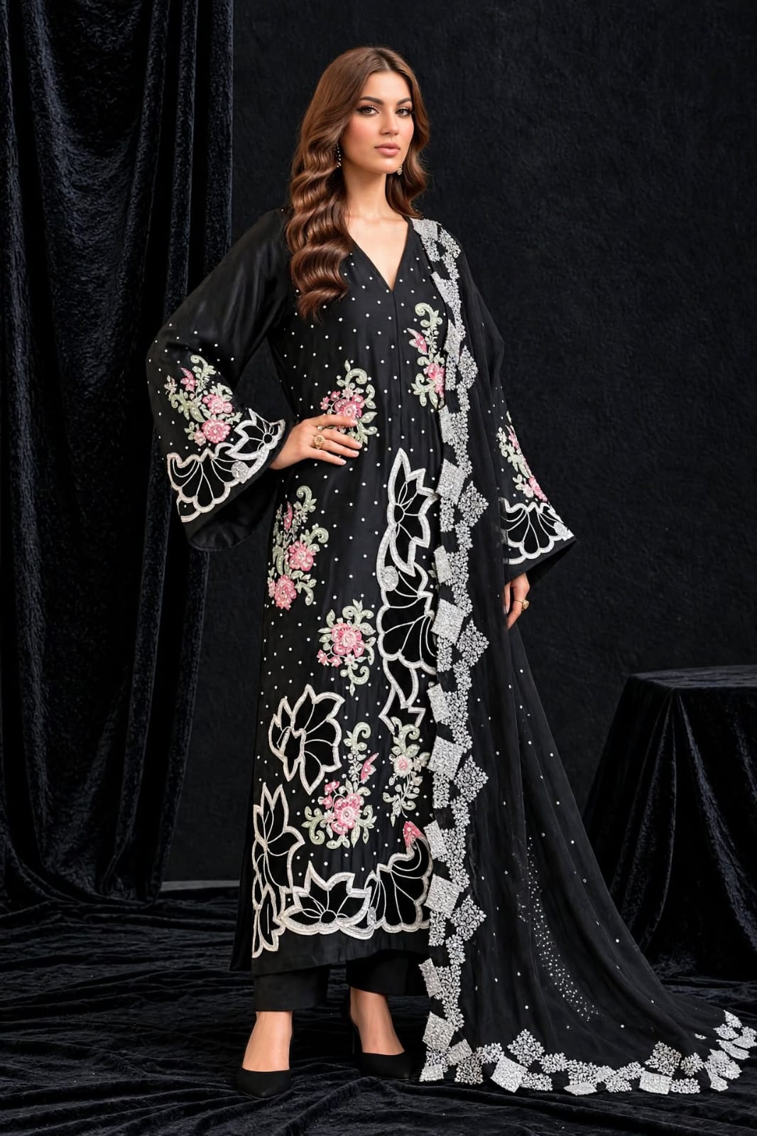 Shrenz Black Silk Formal Kaftan Collection Replica - Image 4